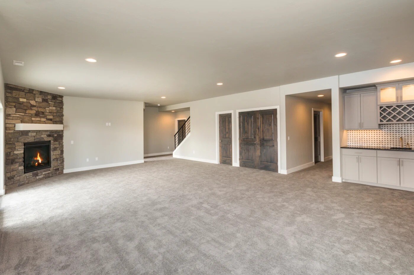 luxurious-basement-remodeling-edina-mn-executive-remodeling-image_11zon