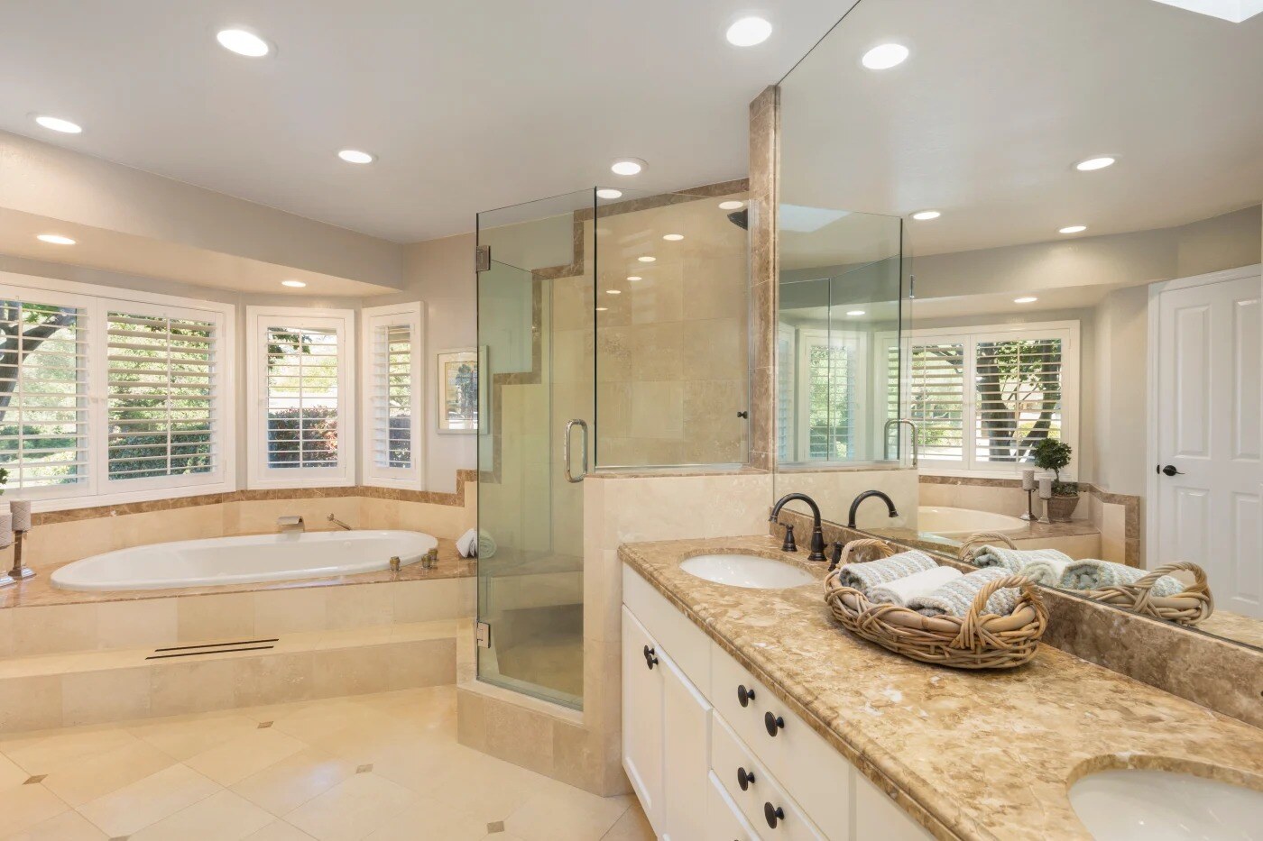 luxury-beige-bathroom-remodeling-minneapolis-executive-remodeling-image_11zon luxury-beige-bathroom-remodeling-minneapolis-executive-remodeling-image_11zon